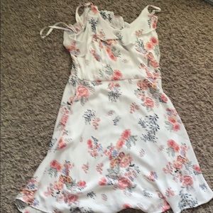 white flower dress